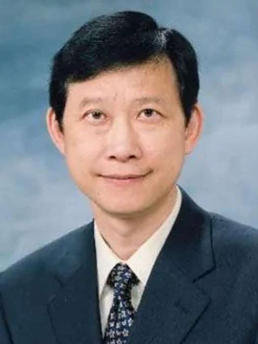 何鑄明 何鑄明