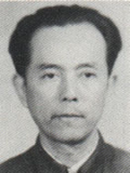 施清士 施清士