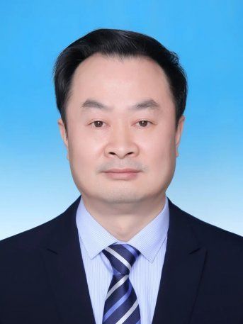 羅永松(民盟河南省委副主任委員,南陽師範學院院長) 羅永松(民盟河南省委副主任委員,南陽師範學院院長)