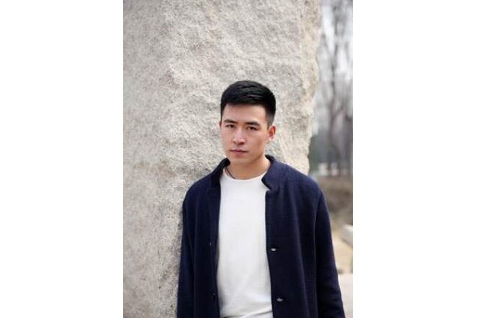 李啊偉 李啊偉