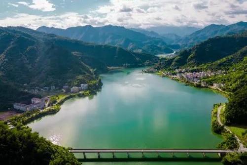 橋西村(浙江省杭州市淳安縣左口鄉下轄行政村,鄉人民政府駐地之一) 橋西村(浙江省杭州市淳安縣左口鄉下轄行政村,鄉人民政府駐地之一)