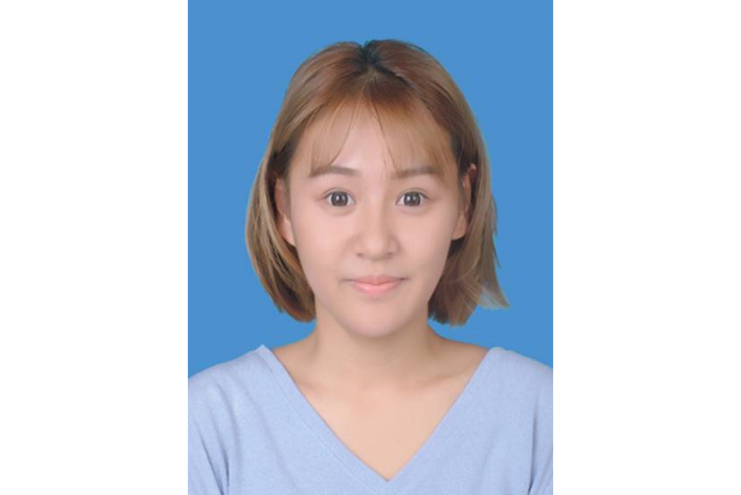 李依雯
