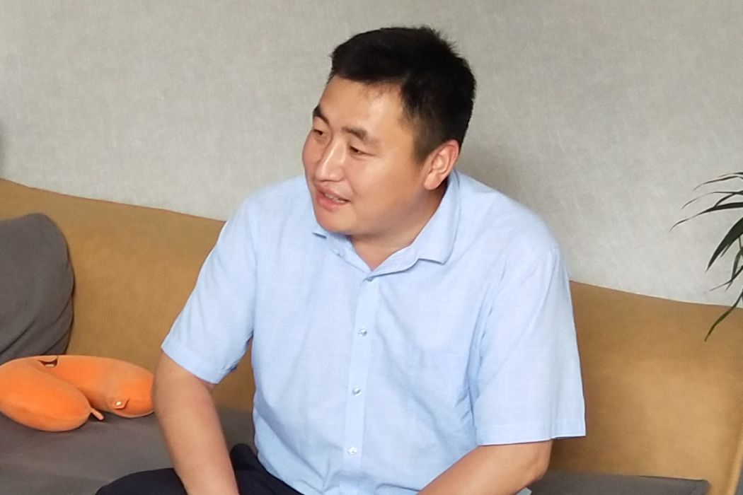 丁春龍(江蘇宿遷市宿豫區曹集鄉副書記、駐雙河裡社區包村幹部) 丁春龍(江蘇宿遷市宿豫區曹集鄉副書記、駐雙河裡社區包村幹部)