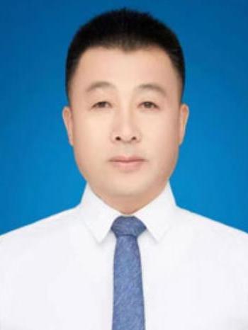王金輝(遼寧省撫順市東洲區市場監督管理局黨組書記、局長) 王金輝(遼寧省撫順市東洲區市場監督管理局黨組書記、局長)