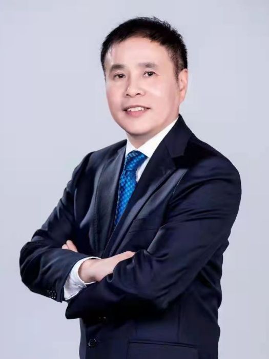 何忠翊 何忠翊