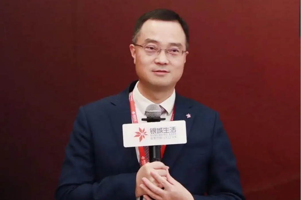 李春玲(銀城生活服務執行董事,總裁) 李春玲(銀城生活服務執行董事,總裁)