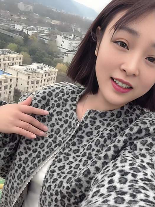 ‿҉小怪獸 ‿҉小怪獸