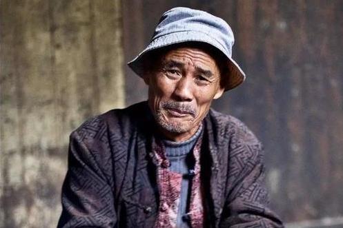 唐以金