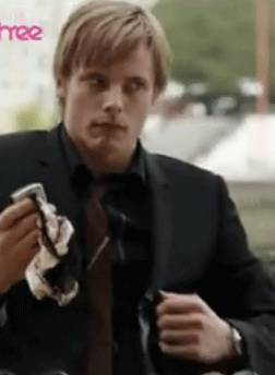 布萊德利·詹姆斯(Bradley James)