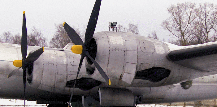 圖-4轟炸機發動機特寫