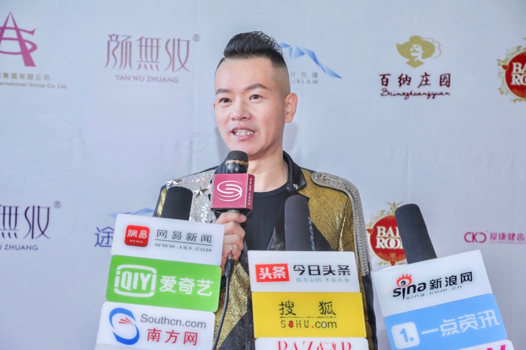 胡成洲 胡成洲