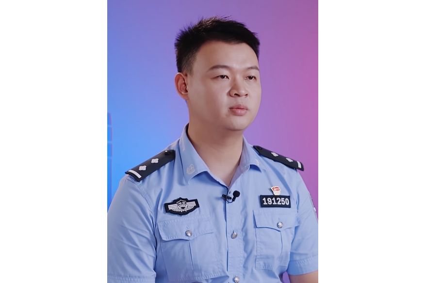 蔣震(湖南省長沙市天心公安分局坡子街派出所民警) 蔣震(湖南省長沙市天心公安分局坡子街派出所民警)