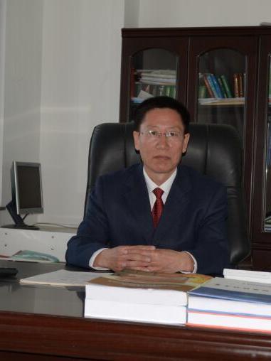朱海明(內蒙古自治區錫林郭勒盟統計局四級調研員) 朱海明(內蒙古自治區錫林郭勒盟統計局四級調研員)