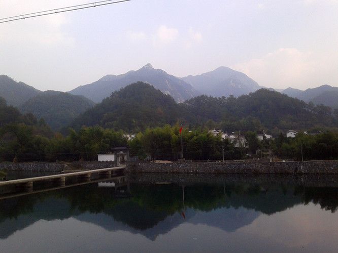龍鬚村 龍鬚村