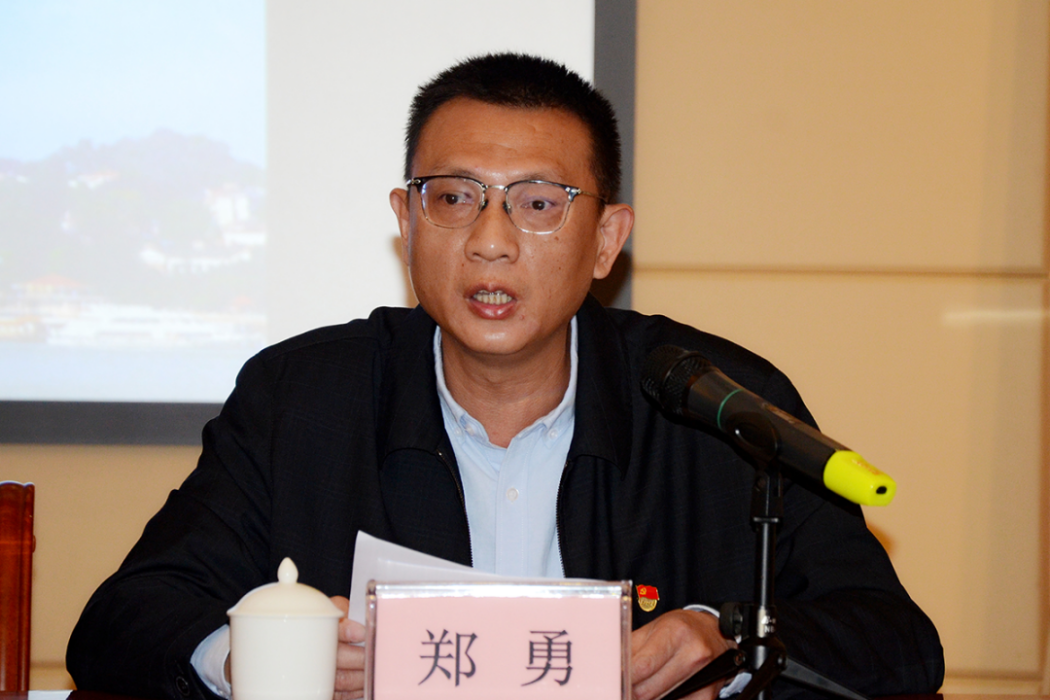 鄭勇(廈門市鼓浪嶼街道黨工委書記) 鄭勇(廈門市鼓浪嶼街道黨工委書記)