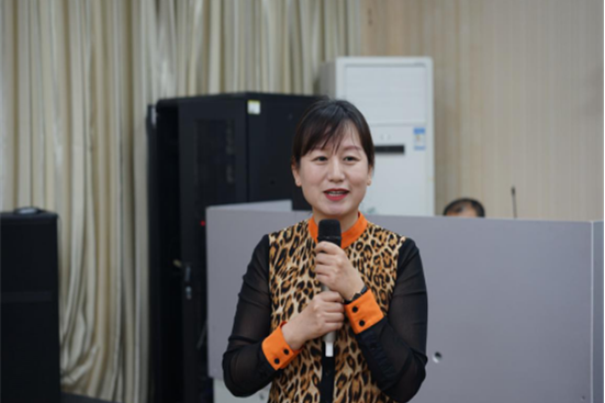 劉斐(山東大學附屬中學教師) 劉斐(山東大學附屬中學教師)