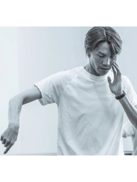 王昊(上海芭蕾舞團青年編導) 王昊(上海芭蕾舞團青年編導)