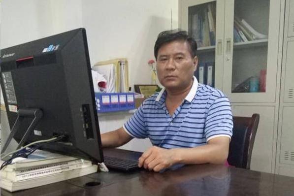 劉康(陝西服裝工程學院教師) 劉康(陝西服裝工程學院教師)