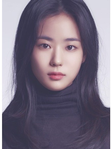 李伊潭 李伊潭