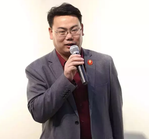 苗鵬(北京雙擁藝術中心主任) 苗鵬(北京雙擁藝術中心主任)