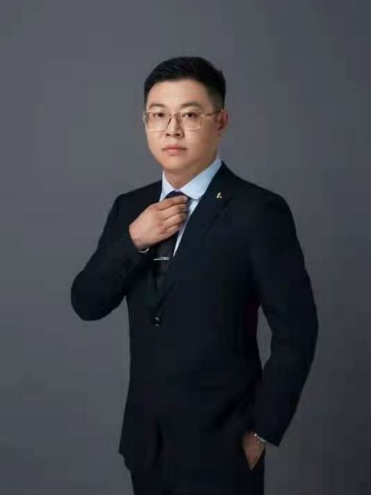 易偉(律師) 易偉(律師)