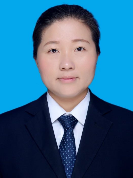 黃雪梅(貴州省六盤水市委教育工委委員,六盤水市教育局黨委委員、副局長) 黃雪梅(貴州省六盤水市委教育工委委員,六盤水市教育局黨委委員、副局長)