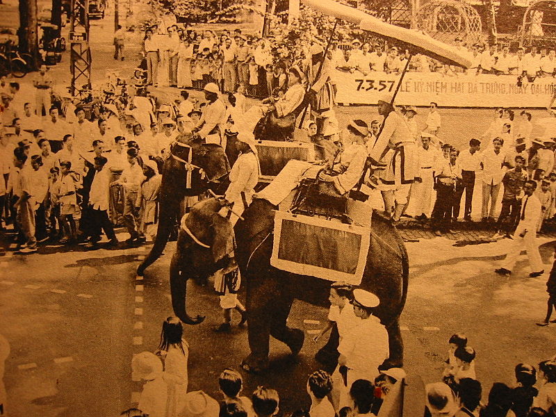 1957年，西貢的越南人紀念徵氏姐妹.jpg