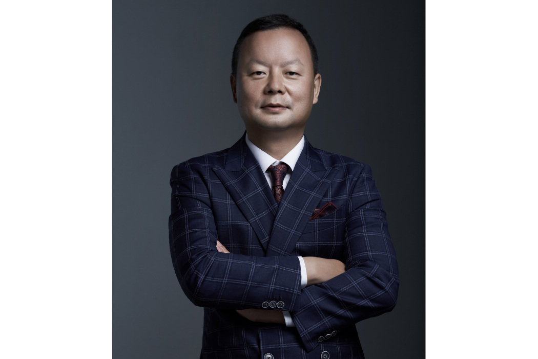 王志峰(名豪集團控股有限公司董事長) 王志峰(名豪集團控股有限公司董事長)