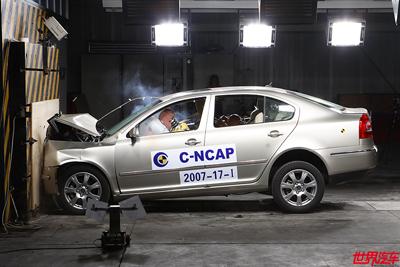 NCAP汽車碰撞測試