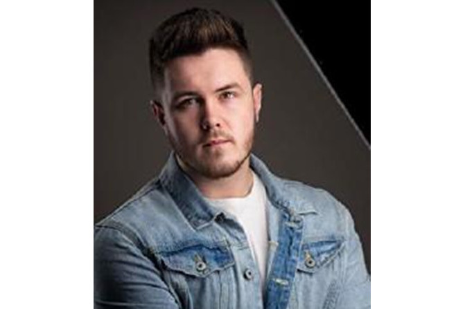 Gavin Lee Lewis Gavin Lee Lewis