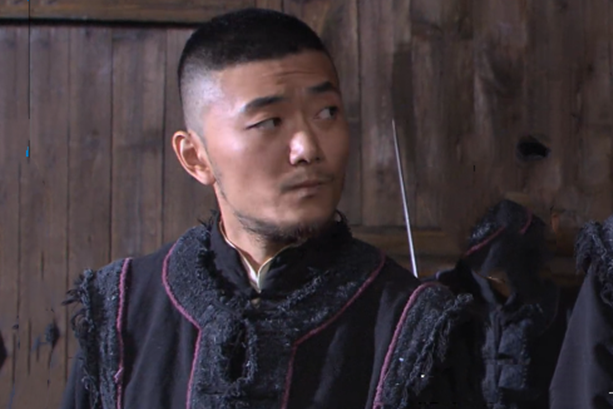 麻五(戰爭劇《借問英雄何處》中的角色) 麻五(戰爭劇《借問英雄何處》中的角色)