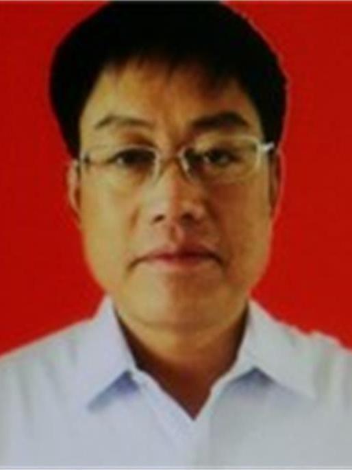 李松濤(安徽省阜陽市潁東區林業局黨組書記、局長) 李松濤(安徽省阜陽市潁東區林業局黨組書記、局長)
