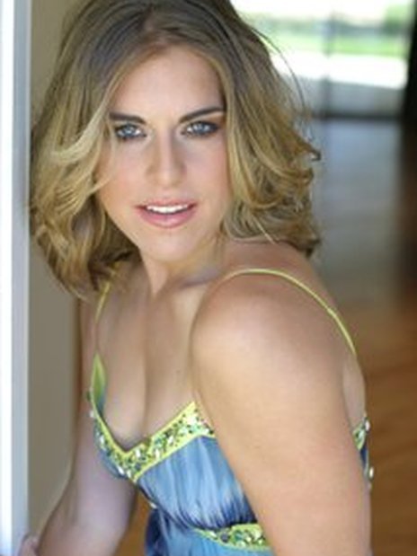 Lauren Karl Lauren Karl