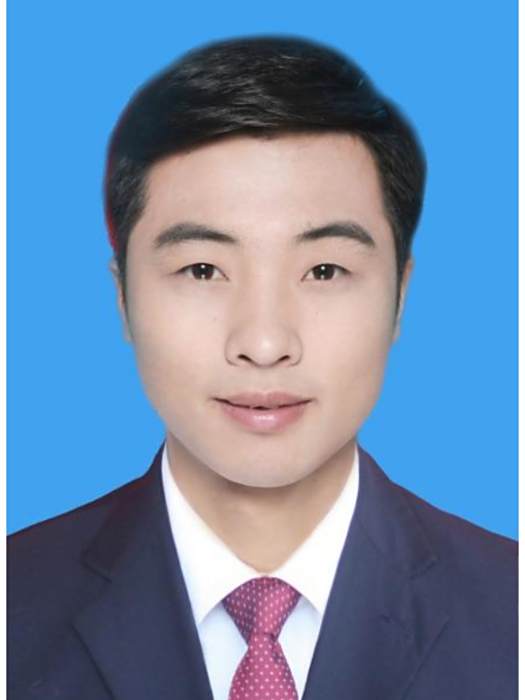 王根(江西省九江市都昌縣大樹鄉人大副主席) 王根(江西省九江市都昌縣大樹鄉人大副主席)