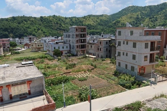 龍溪村(廣東省興寧市黃陂鎮龍溪村) 龍溪村(廣東省興寧市黃陂鎮龍溪村)