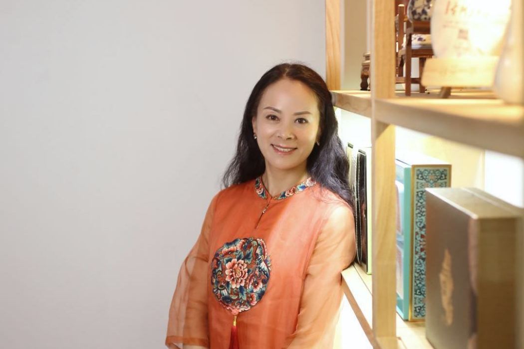 張君(畫家、中國美術家協會會員、中國工筆畫學會會員、河南省美術家協會會員) 張君(畫家、中國美術家協會會員、中國工筆畫學會會員、河南省美術家協會會員)