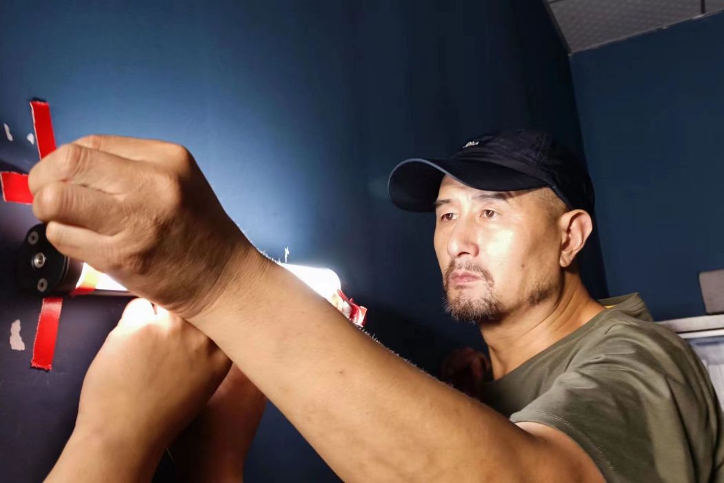 劉玉強(中國內地男演員、影視幕後燈光指導) 劉玉強(中國內地男演員、影視幕後燈光指導)