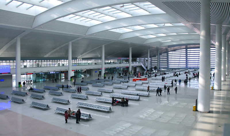 2013年啟用的唐山站新站房