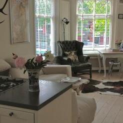 Luxury Canal View Design Apartment Luxury Canal View Design Apartment