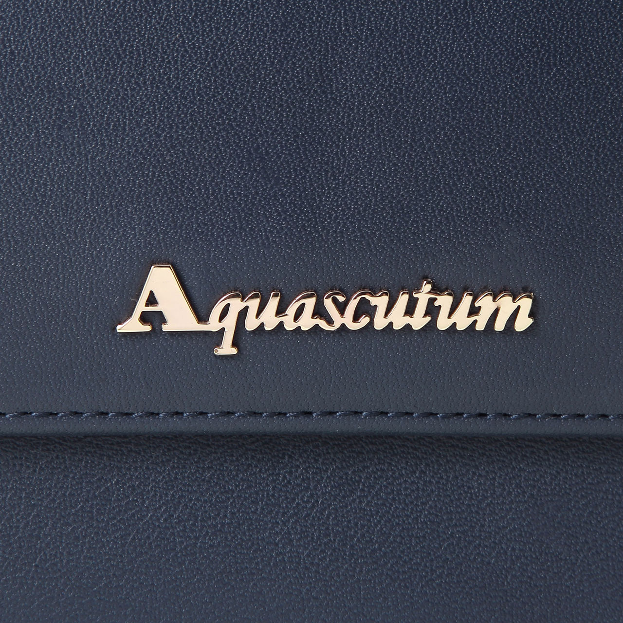 雅格獅丹(Aquascutum)