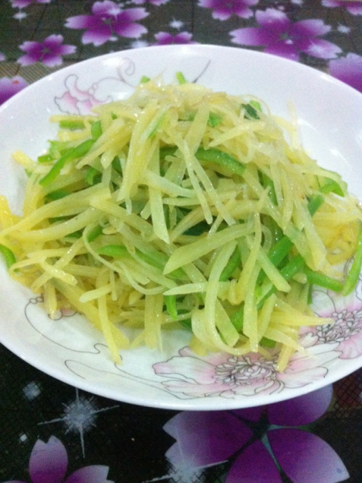 青椒土豆子 青椒土豆子
