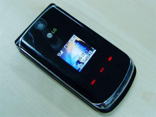 LG KG98