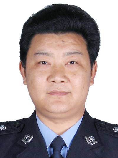 胡俊(秭歸縣公安局黨委副書記、政委) 胡俊(秭歸縣公安局黨委副書記、政委)