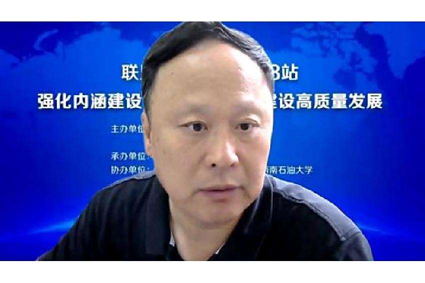 劉天華(瀋陽師範大學先進工作者) 劉天華(瀋陽師範大學先進工作者)