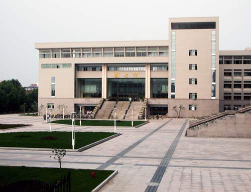安徽工業大學本部圖書館