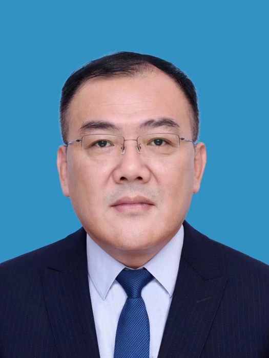 黃鵬(河南省平頂山市商務局黨組成員、副局長) 黃鵬(河南省平頂山市商務局黨組成員、副局長)