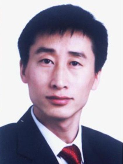 何龍(紹興市市場監督管理局黨委委員、副局長) 何龍(紹興市市場監督管理局黨委委員、副局長)