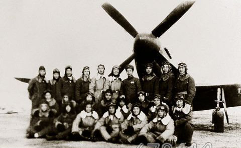 軍委航空局成立的第一個飛行中隊
