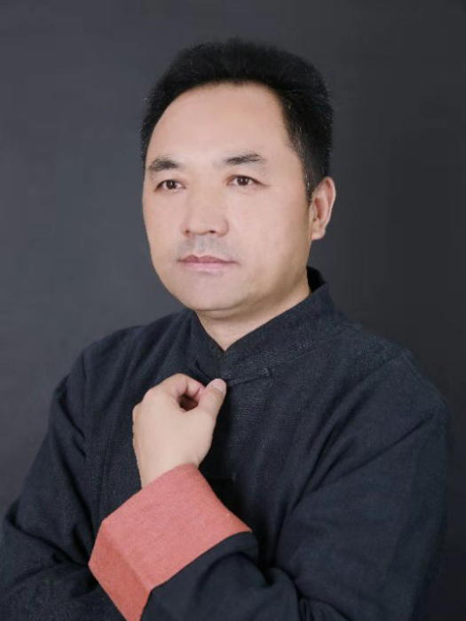 邱西森 邱西森