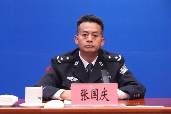 張國慶(雲南省公安廳禁毒局副局長) 張國慶(雲南省公安廳禁毒局副局長)